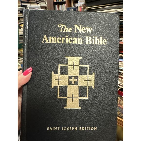St. Joseph Edition New American Bible Giant Print Catholic Book Pub - Picture 1 of 4